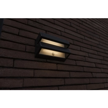 Barlo Solar kinkiet LED 8,2W 950lm 3000K IP54 szary z czujnikiem ruchu