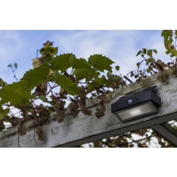 Arrow kinkiet solarny LED IP44 z czujnikiem ruchu PIR